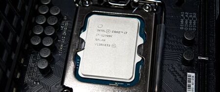 Intel Core i7-12700K: Alder Lake Mimarisi ve Güç Verimliliği Analizi